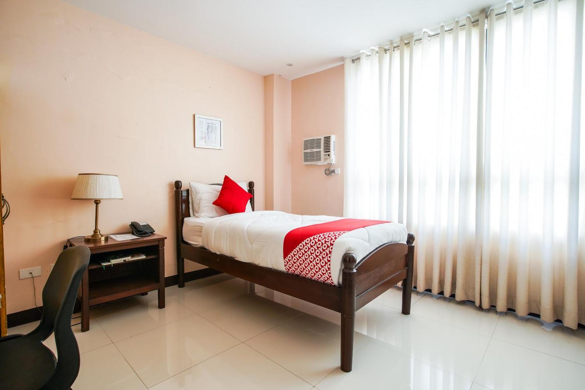โอโย 236 โฮเทล เอดมุนโด Hotel Pototan ภายนอก รูปภาพ