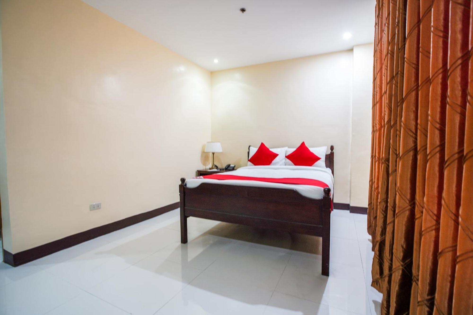 โอโย 236 โฮเทล เอดมุนโด Hotel Pototan ภายนอก รูปภาพ