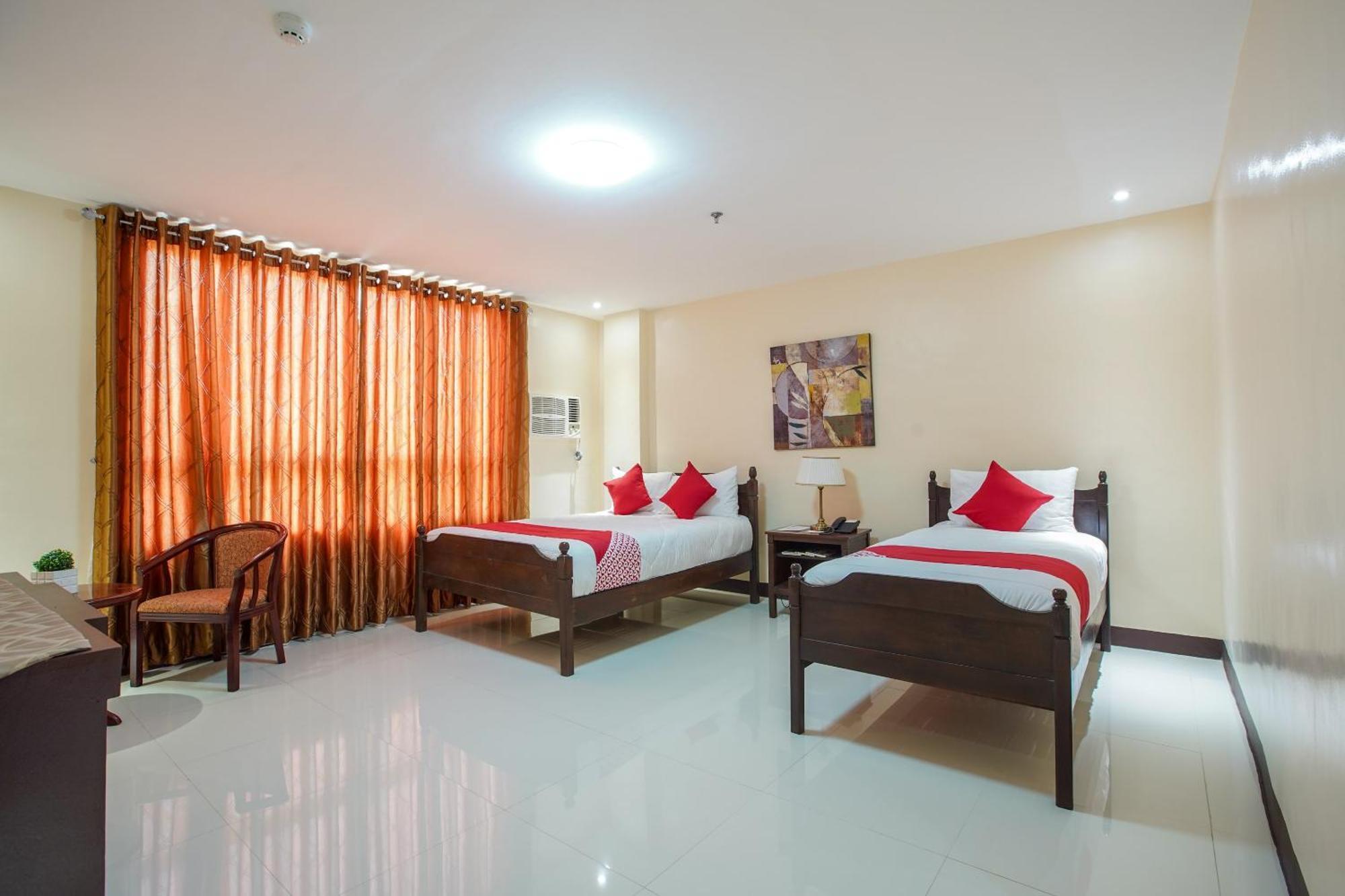 โอโย 236 โฮเทล เอดมุนโด Hotel Pototan ภายนอก รูปภาพ