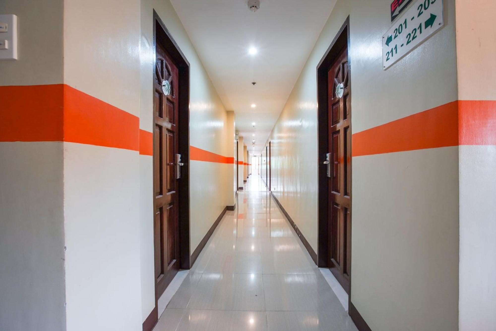 โอโย 236 โฮเทล เอดมุนโด Hotel Pototan ภายนอก รูปภาพ
