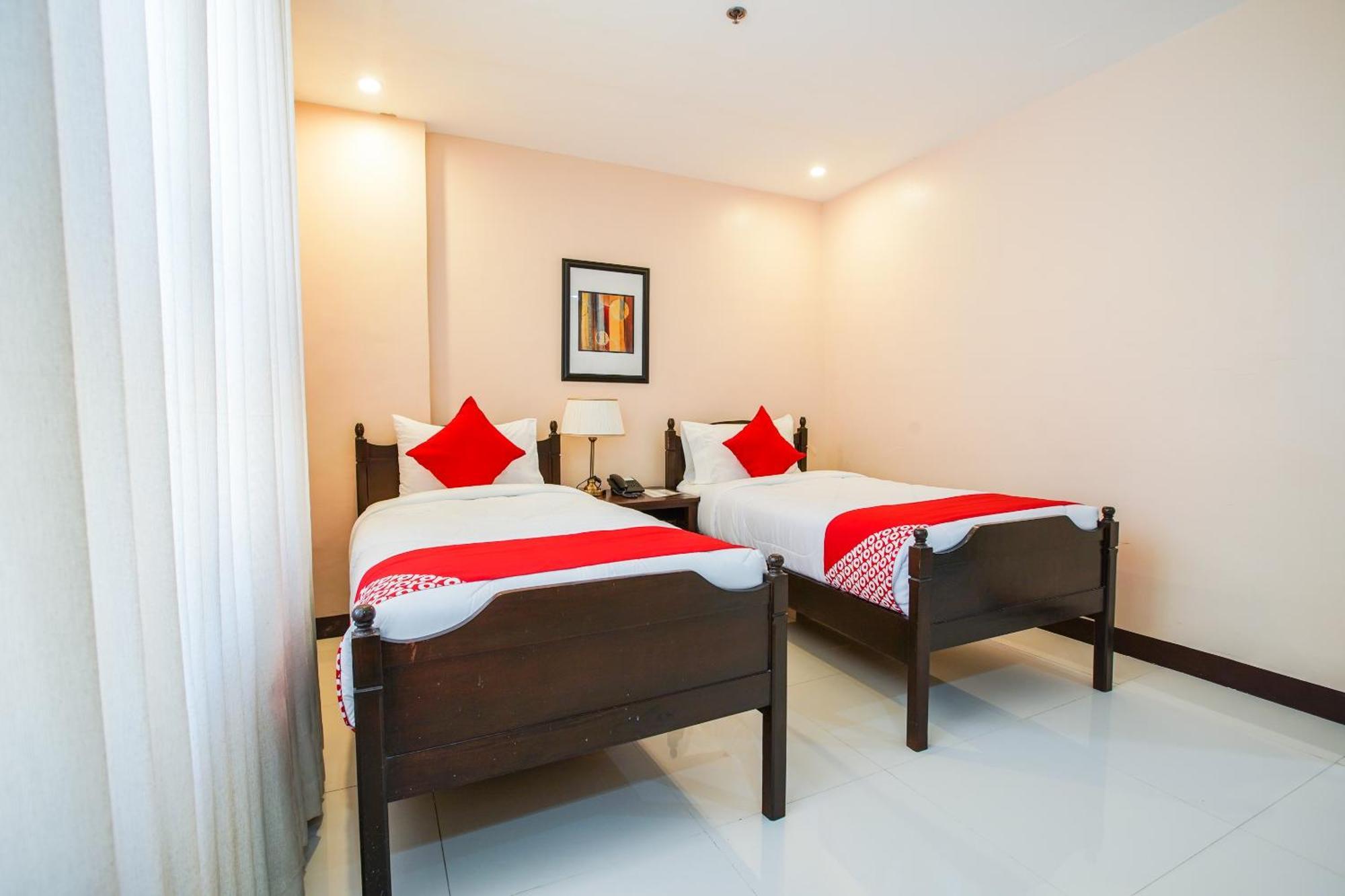 โอโย 236 โฮเทล เอดมุนโด Hotel Pototan ภายนอก รูปภาพ